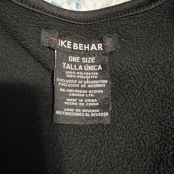 Pre-loved IKE BEHAR One Size Shrugs/ Ponco - Picture 5 of 6